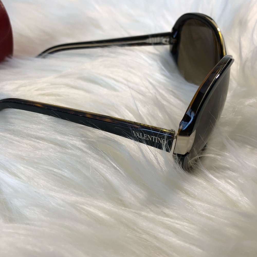 Valentino Sunglasses - Picture 2 of 8